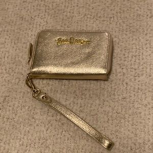 Lilly Pulitzer Gold Pebbled Shopper Wrislet